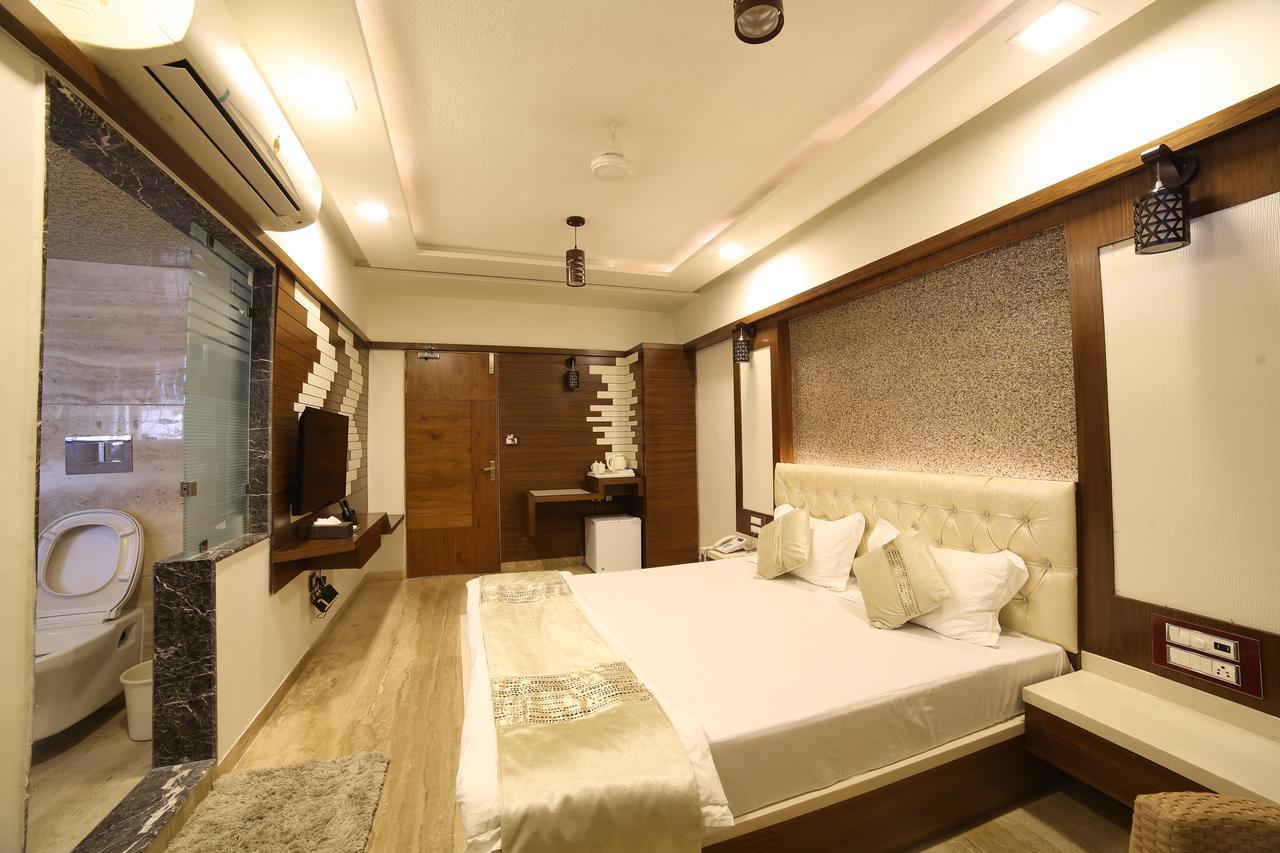 Hotel Sheratone Mount Abu Exterior foto